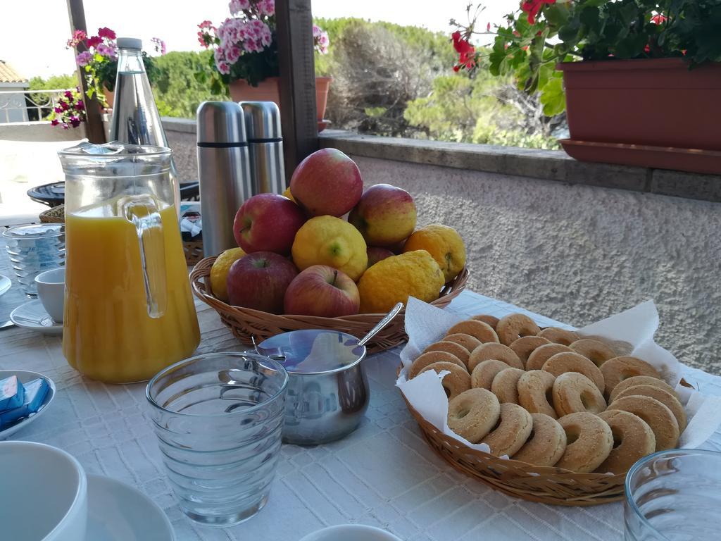 Bed and Breakfast Andrea E Valentina С'Аркитту-Кульери Экстерьер фото