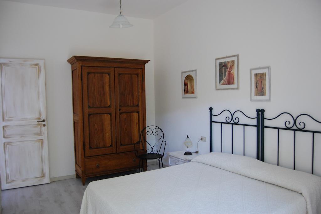 Bed and Breakfast Andrea E Valentina С'Аркитту-Кульери Номер фото